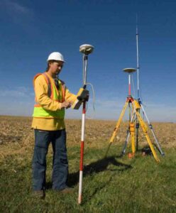 Máy khảo sát địa hình GPS: Giải pháp tối ưu cho dự án xây dựng và quy hoạch Khả năng làm việc trong mọi điều kiện địa hình