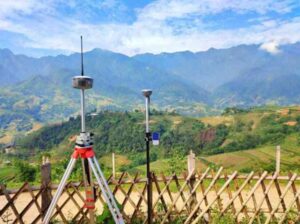 Máy khảo sát địa hình GPS: Giải pháp tối ưu cho dự án xây dựng và quy hoạch Máy khảo sát địa hình GPS