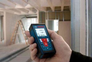 Máy đo laser Bosch: Độ chính xác và ứng dụng trong đo đạc, thi công nội thất Thiết kế nhỏ gọn, dễ sử dụng