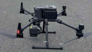 Đo đạc địa hình là gì? Các phương pháp phổ biến và thiết bị hỗ trợ hiện nay DroneUAV gắn camera hoặc LiDAR
